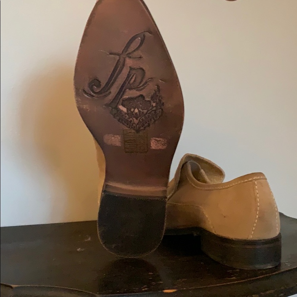 Shoe - Picture 5 of 6